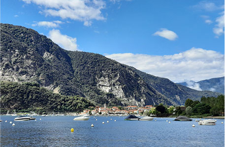 Bild Lago Maggiore mit Berge